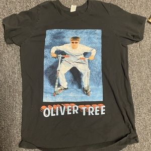 Oliver Tree Tee
